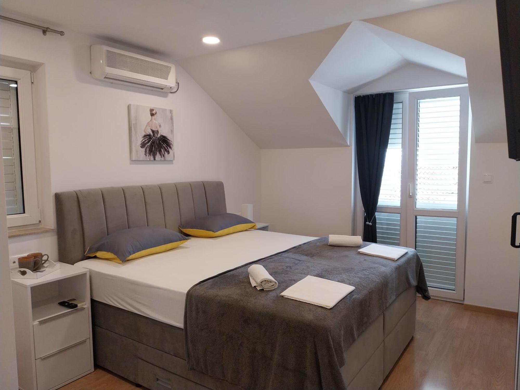 Apartments Rose Loboja Makarska Exterior foto