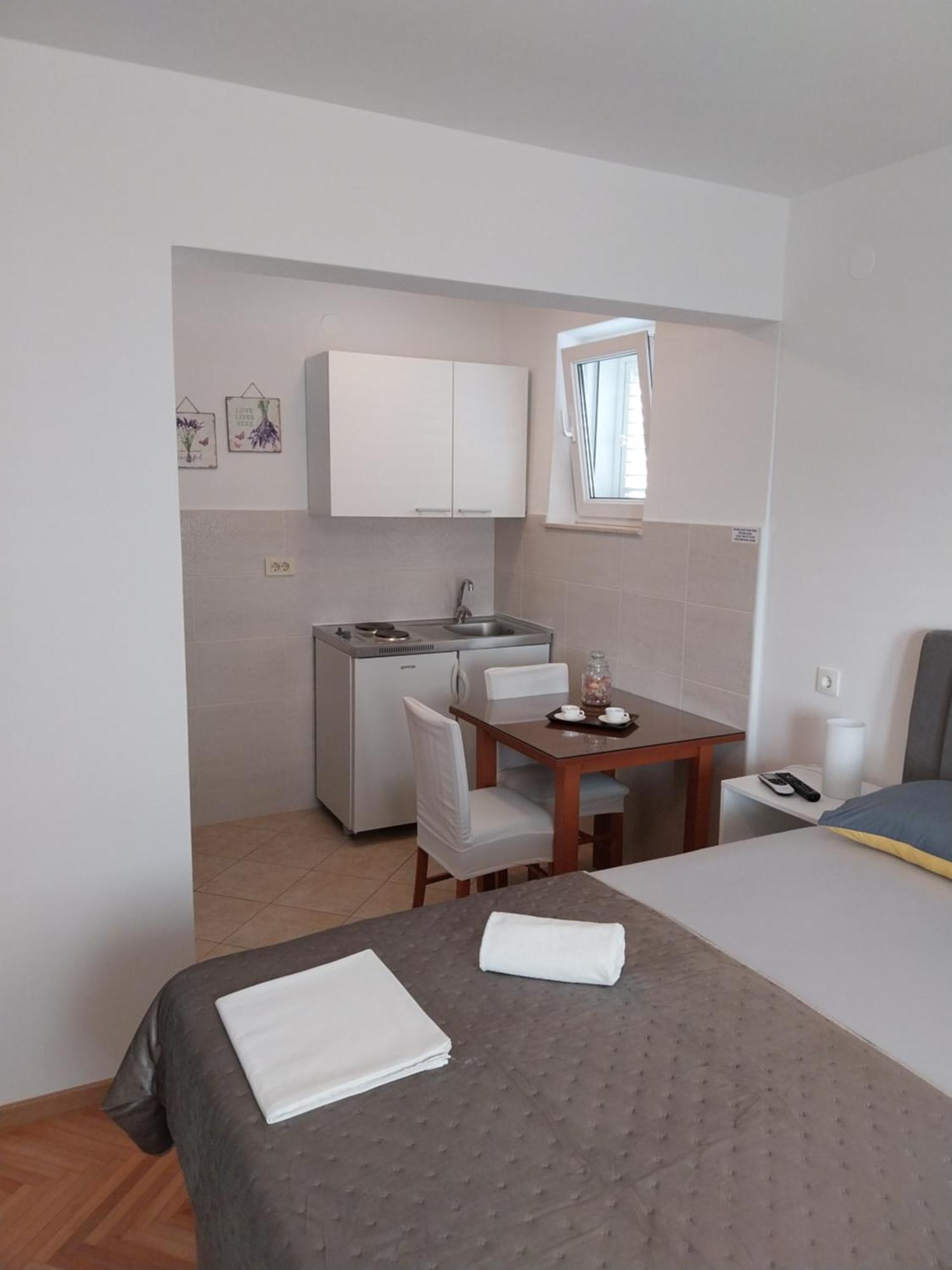 Apartments Rose Loboja Makarska Exterior foto