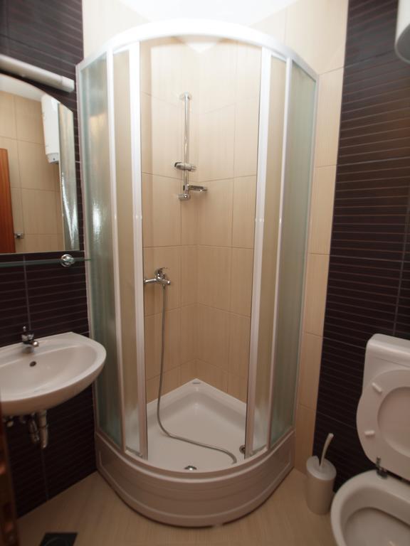 Apartments Rose Loboja Makarska Exterior foto